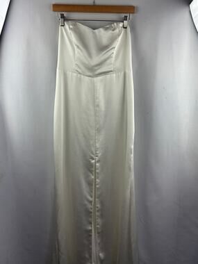 Women’s Lulus Large White Satin Sleeveless Formal Dress